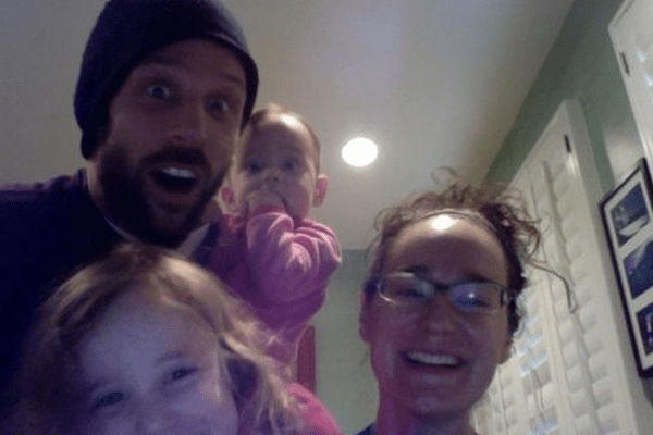 Lisa Kennedy Montgomery took selfie with her husband and kids

